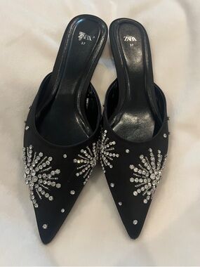Zara Black Pointed Kitten Heels Embellished with rhinestones size 37
